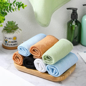 Tudomro foamy washcloth delivers rich lather for quick cleansing.