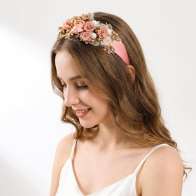 TURTLEDOVE Baroque lace-detail headband in pink for romantic, elegant styling.