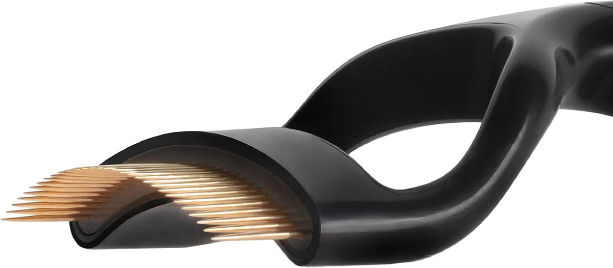 Curl 38 lashcomb curved base fits almond-shaped eyes for precise grooming.