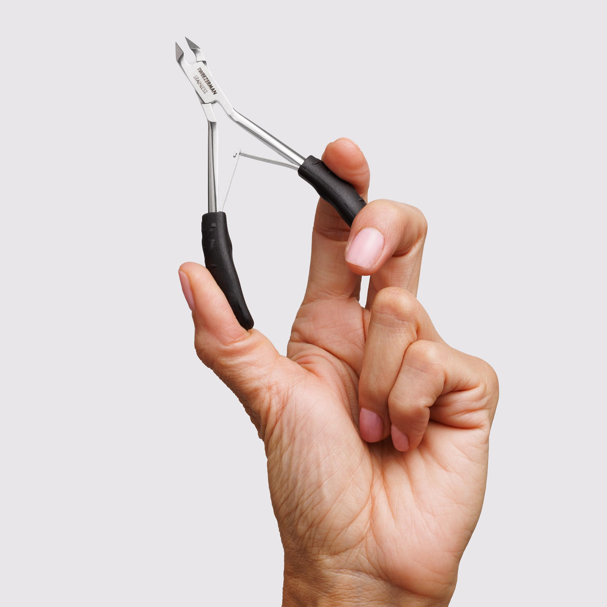 Sharp, aligned tips on Tweezerman nipper prevent tearing during trimming
