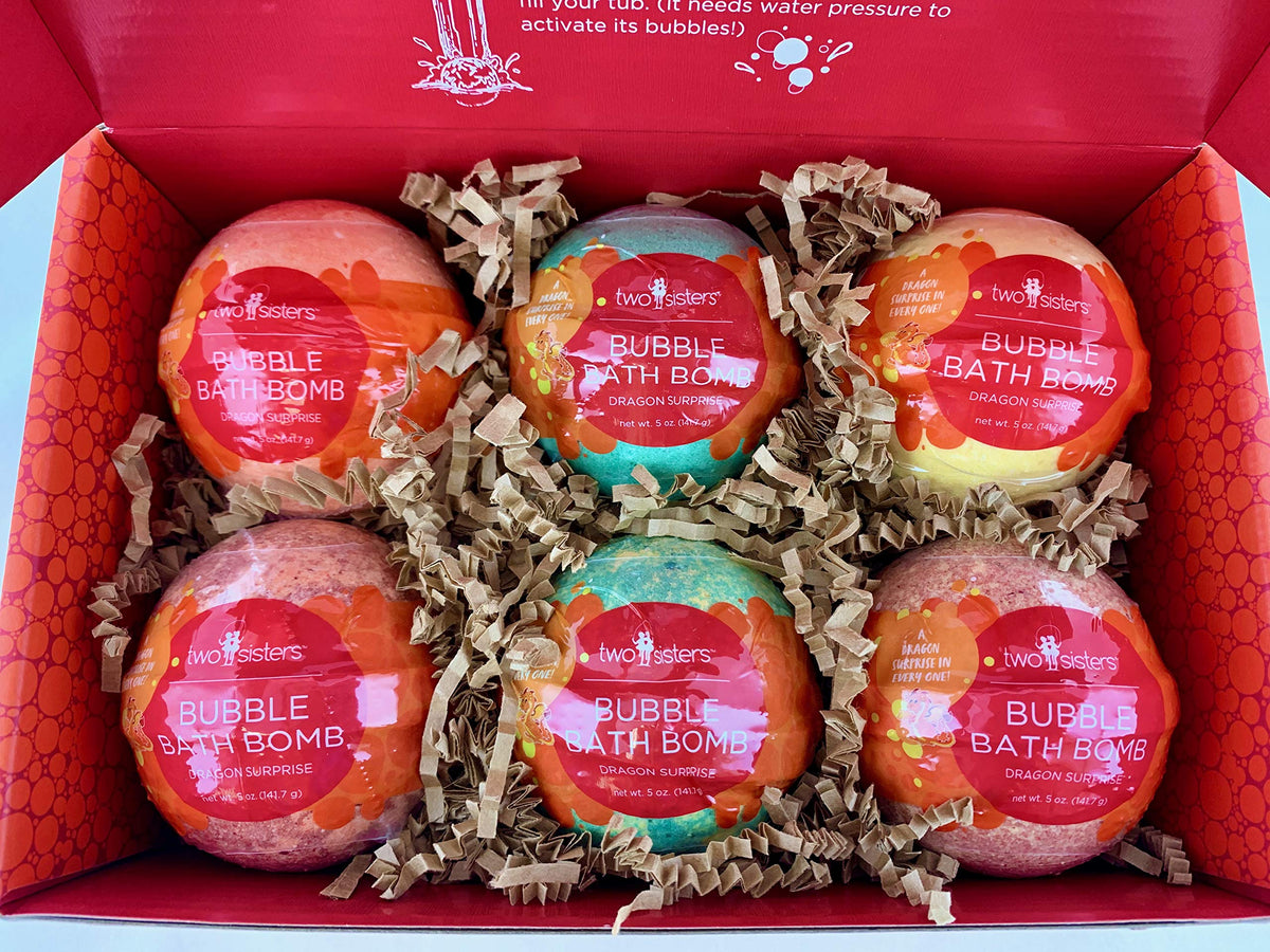 Dragon bath bomb features fruity scents for a fun aroma experience.