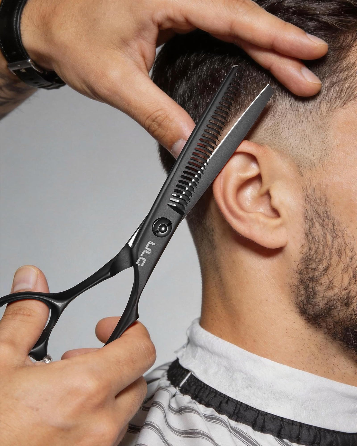 ULG Texturizing Shears premium craftsmanship supports precise styling results.