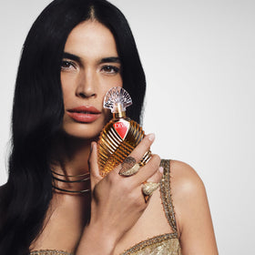 Ungaro Diva on wrist for application and scent trail.