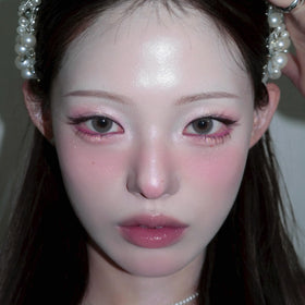 UNLEASHIA Glitterpedia shimmer and glitter pigments in action on lids