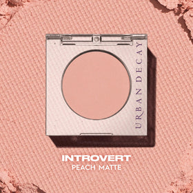 Urban Decay 247 Eyeshadow Single crease-free application for easy day-to-night looks.