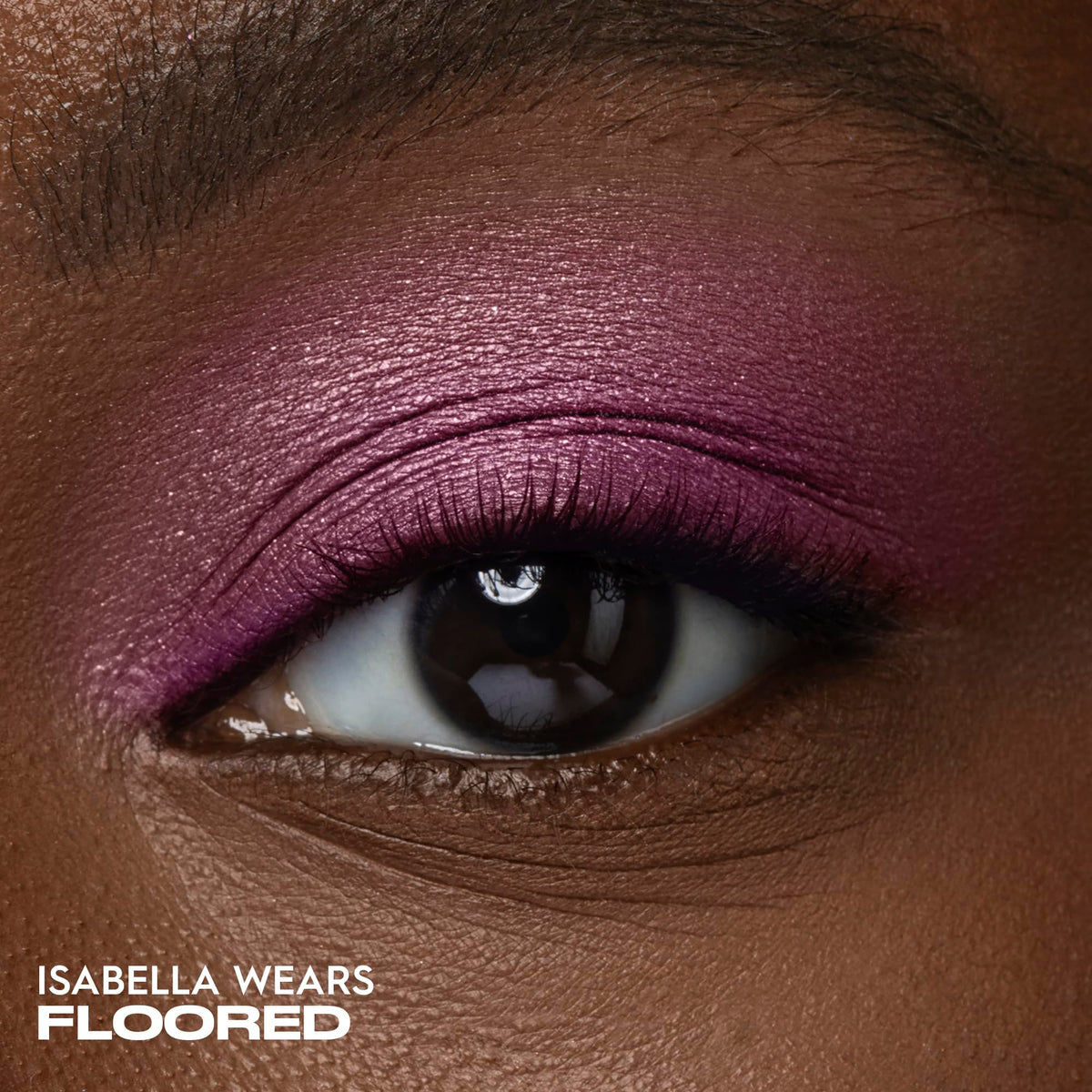 Close-up swatch of Urban Decay 24/7 Floored shows rich pigment.