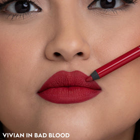 Moisturizing formula of URBAN DECAY 24/7 Lip Pencil with vitamin E for comfortable wear.