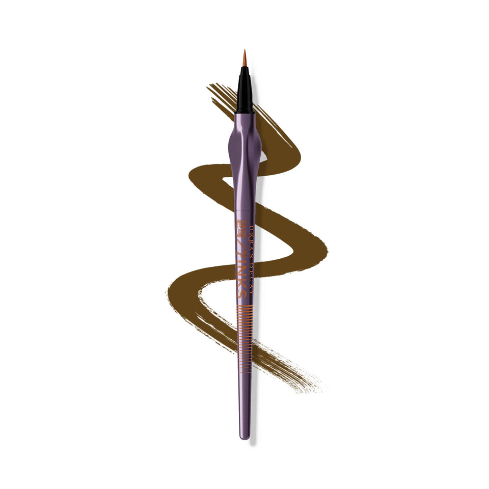 Urban Decay 24/7 Inks precision grip close-up for precise, controlled eyeliner application.