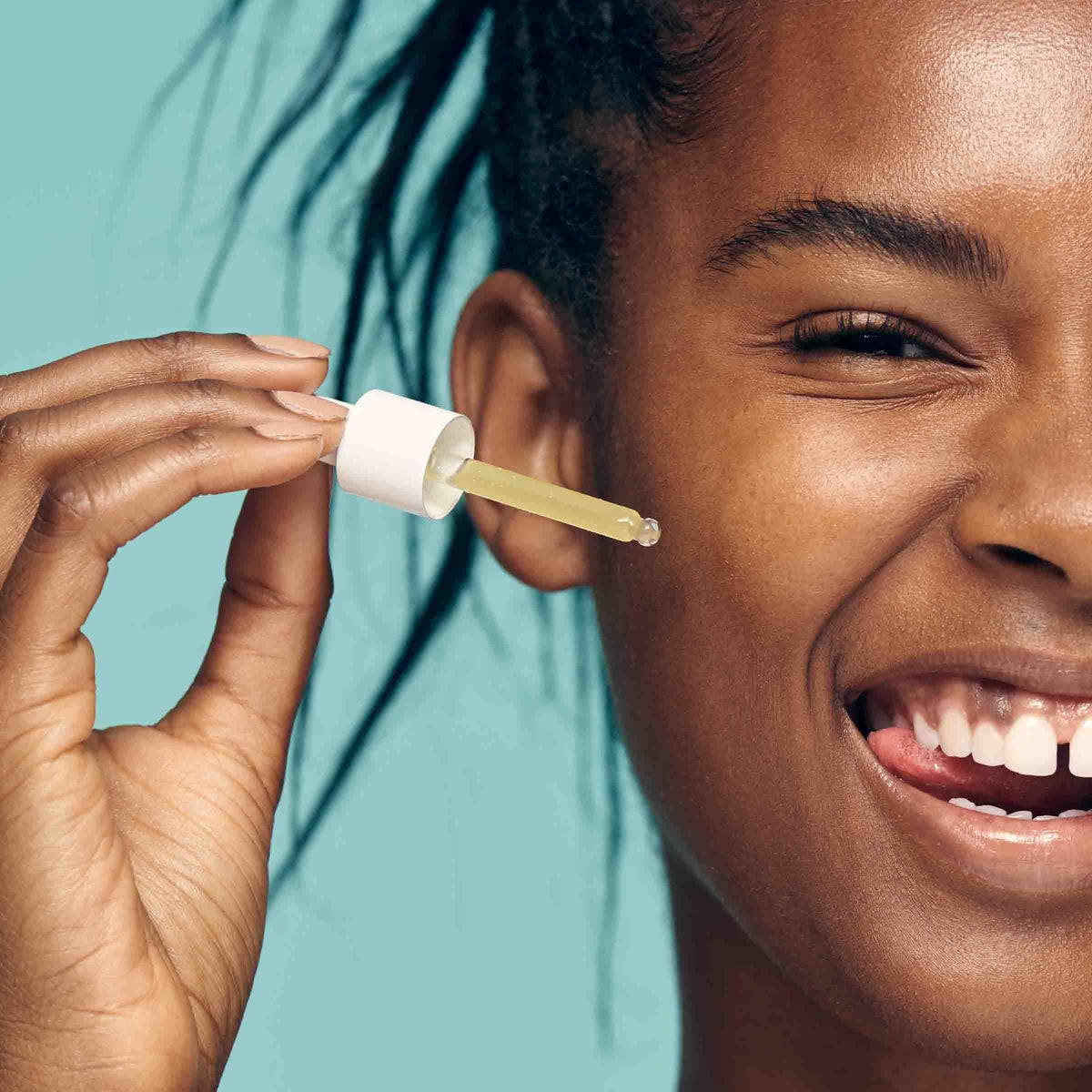 Urban Skin Rx Even Tone Super Glow Serum dose pump enables precise application.