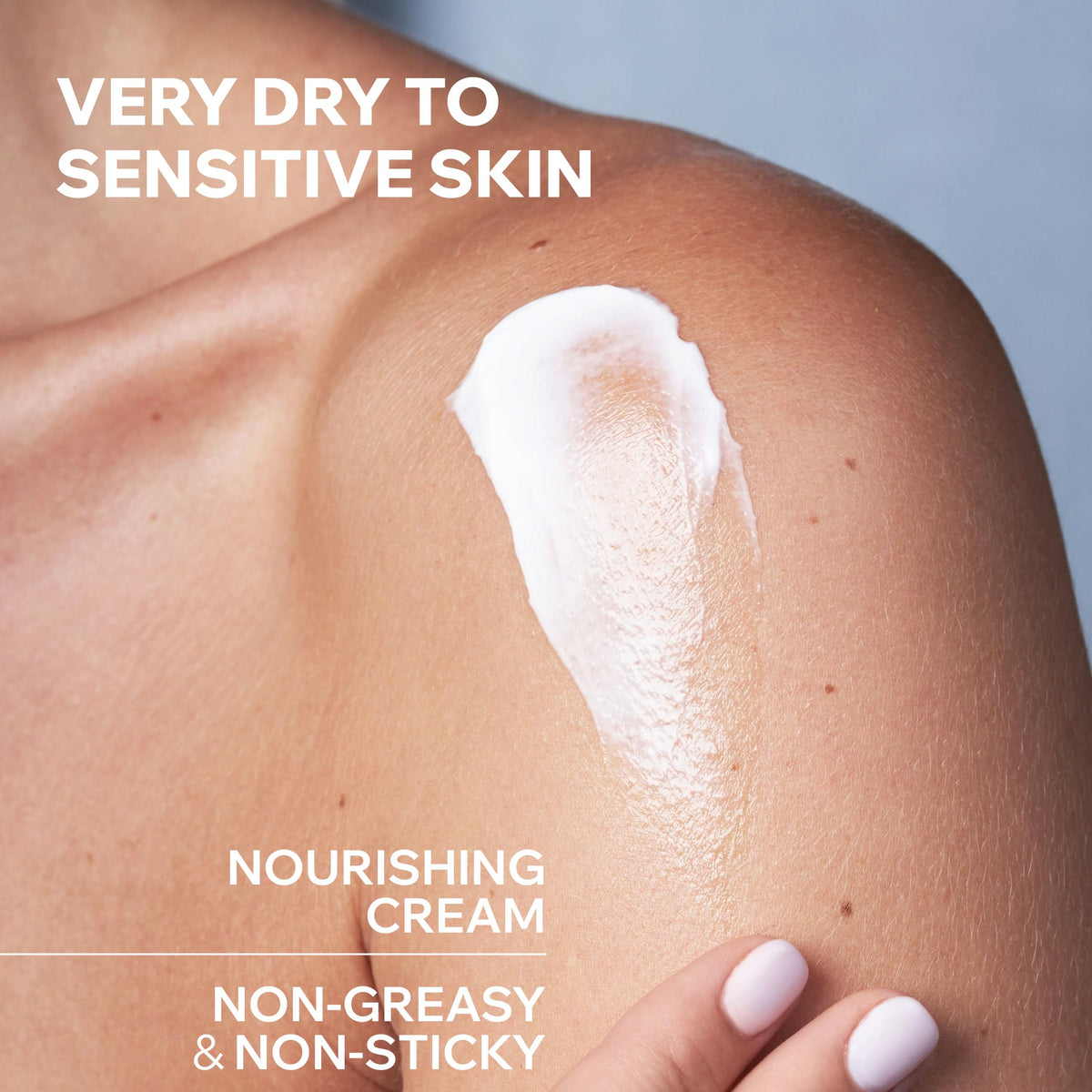 Applying Xémose on dry skin delivers instant comfort and hydration.