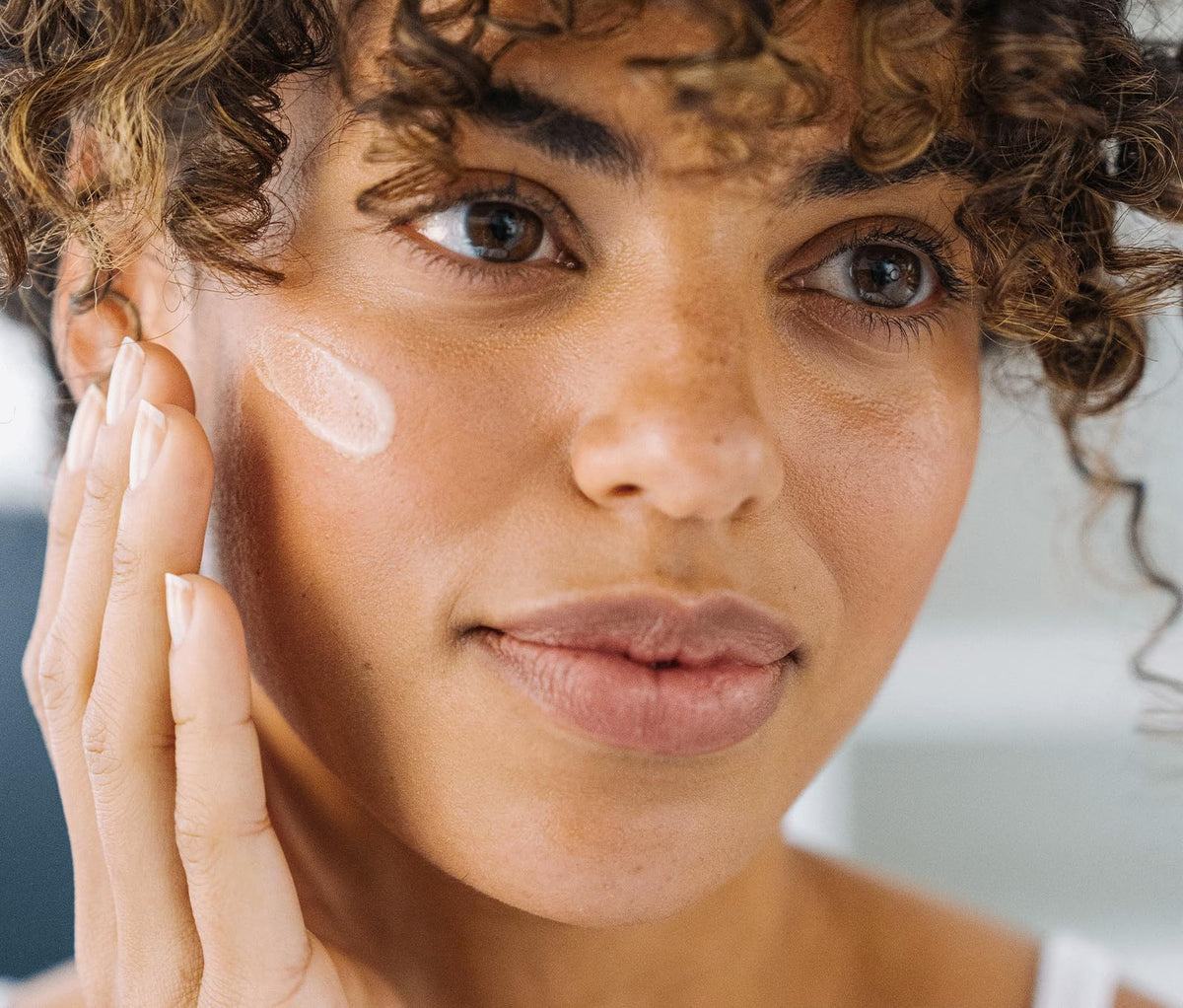 Ursa Major Lunar Bloom Serum ingredients close-up show botanicals
