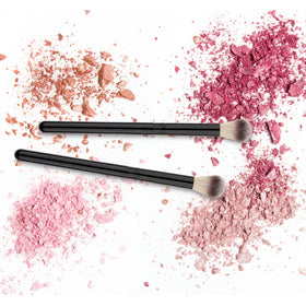 Urtlia makeup brush for eyeshadow blending and precise application.
