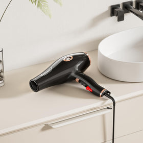 VAGARY 8.2 ft cord offers flexible maneuvering and longer reach.
