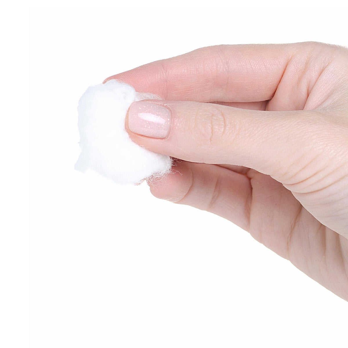 Vakly cotton balls baby-care, hypoallergenic and safe for sensitive tasks.
