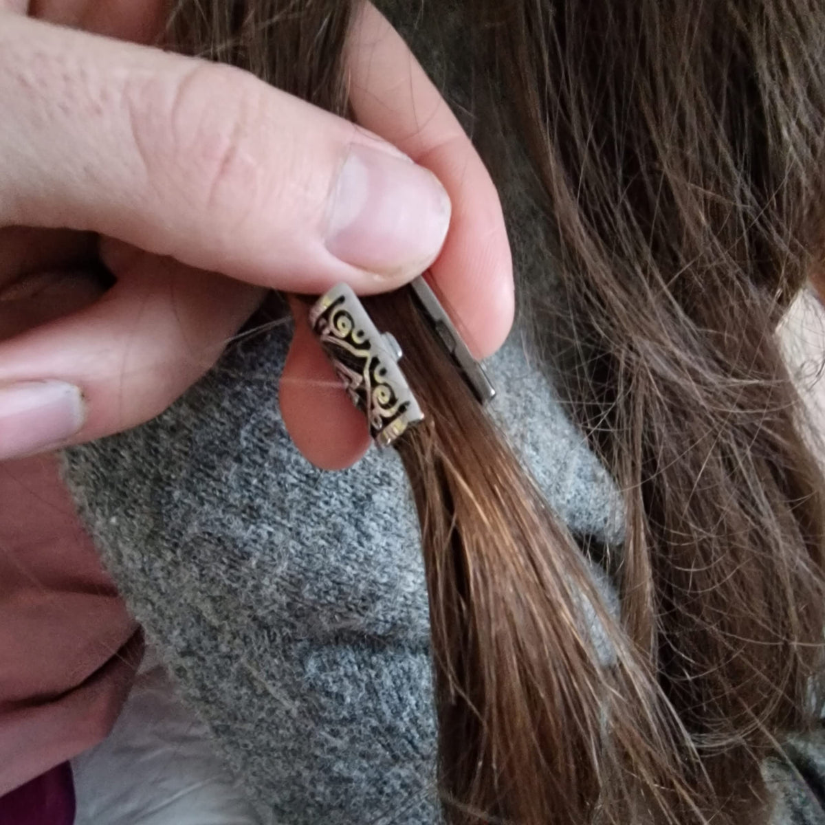 VALHALLA Bead demonstrates easy application for fast styling changes.