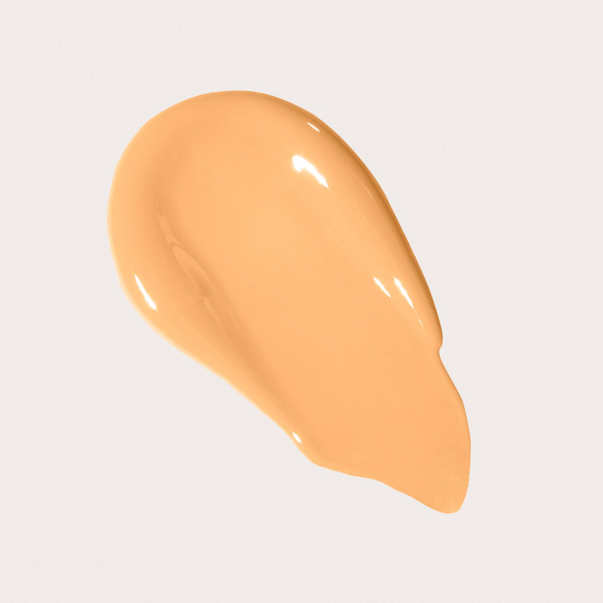 VASANTI Liquid VO2 close-up reveals natural finish after under-eye application.