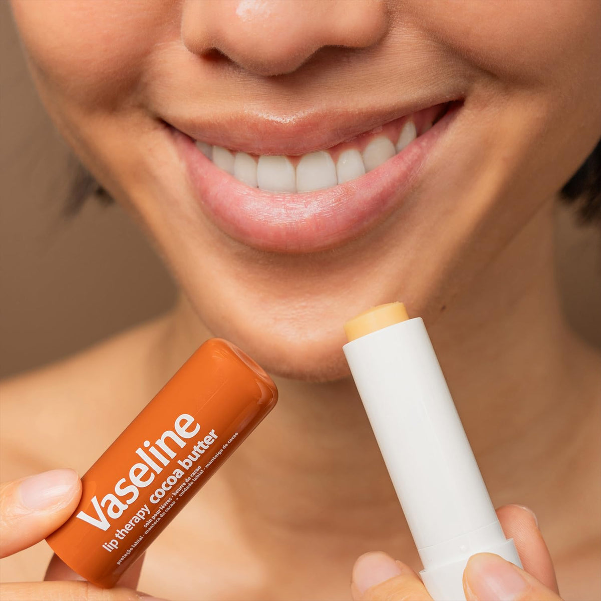 On-the-go use of Vaseline Cocoa Radiant Spray in a bag