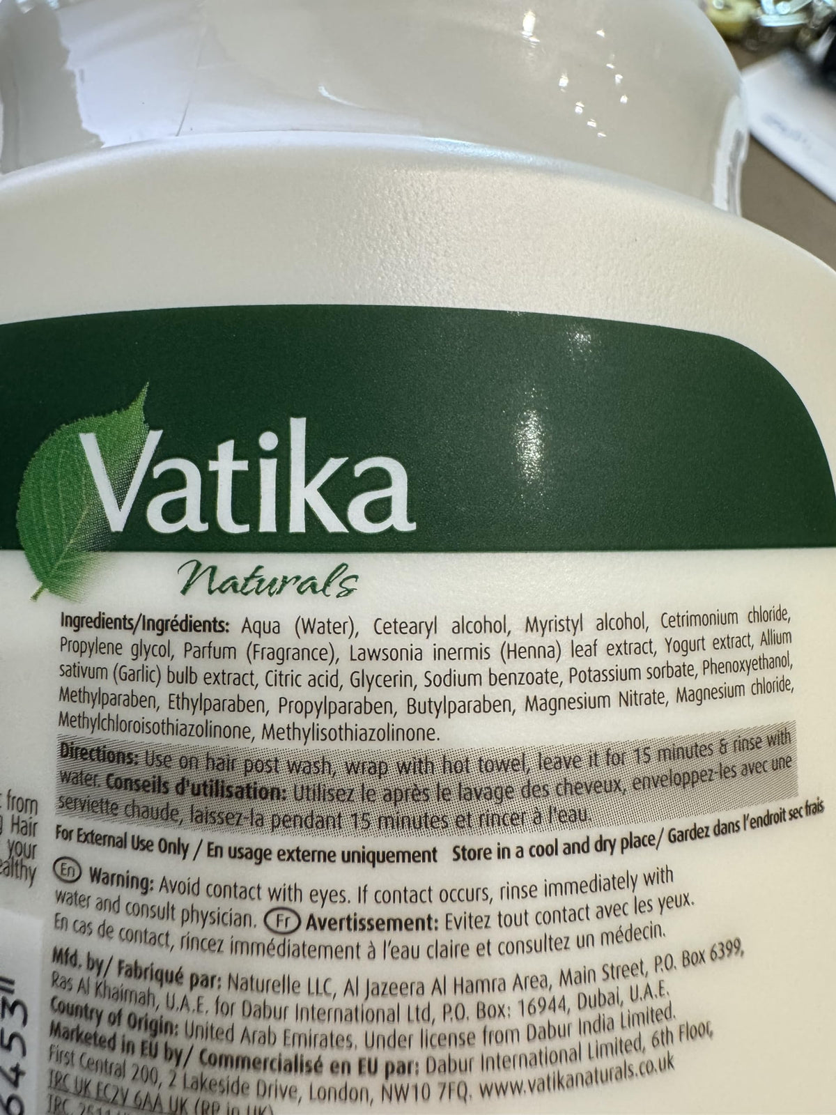 500g Vatika Naturals Garlic Hair Mask jar close-up label visible