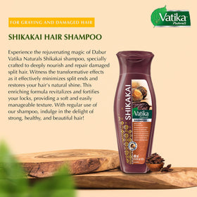Vatika Naturals Moisturizing Shampoo lather illustrates smoothing and detangling benefits.