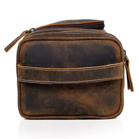 VC Vintage Couture leather toiletry bag durable zipper closure secures contents during transit.