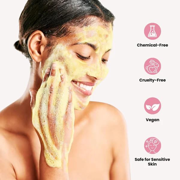 VEECENT Turmeric Kojic Foam Cleanser rich foam lather in action for even cleansing.