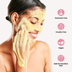 VEECENT Turmeric Kojic Foam Cleanser rich foam lather in action for even cleansing.