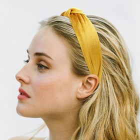 VELSCRUN knotted headbands flower-pattern — floral design adds boho charm to outfits.