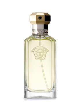 Versace Dreamer bottle cap close-up, secure lid for travel.
