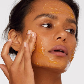 Versed Doctor's Visit glycolic and lactic acids image highlighting brightening.