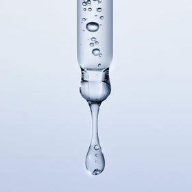Versed Moisture Maker polyglutamic acid ingredient detail emphasizing deep hydration