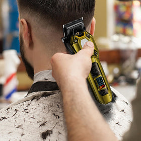 VGR trimmer with zero-gap blade for precise edging and fades.