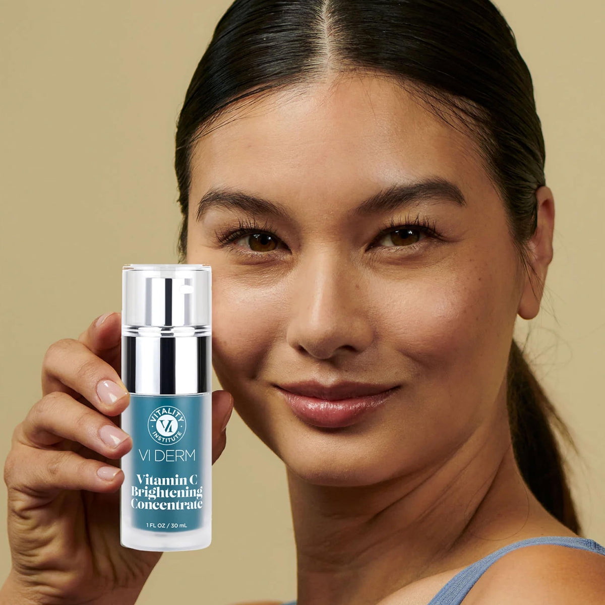 VI DERM packaging close-up highlighting vegan, fragrance-free formula