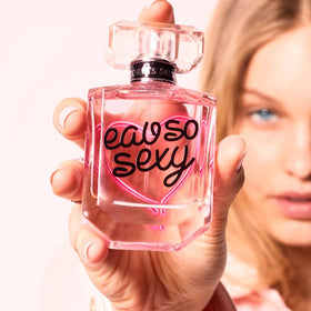 Victoria's Secret Eau So Sexy bottle pour reveals smooth flow and generous 3.4 oz size.