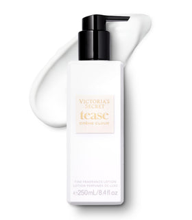 Victoria's Secret Tease Creme Cloud bottle closeup for a soft, airy fragrance.