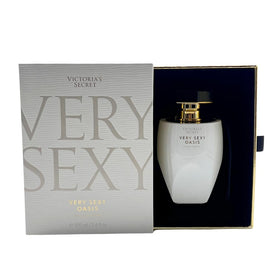 Victoria's Secret Very Sexy Oasis nozzle enables precise, gentle application.