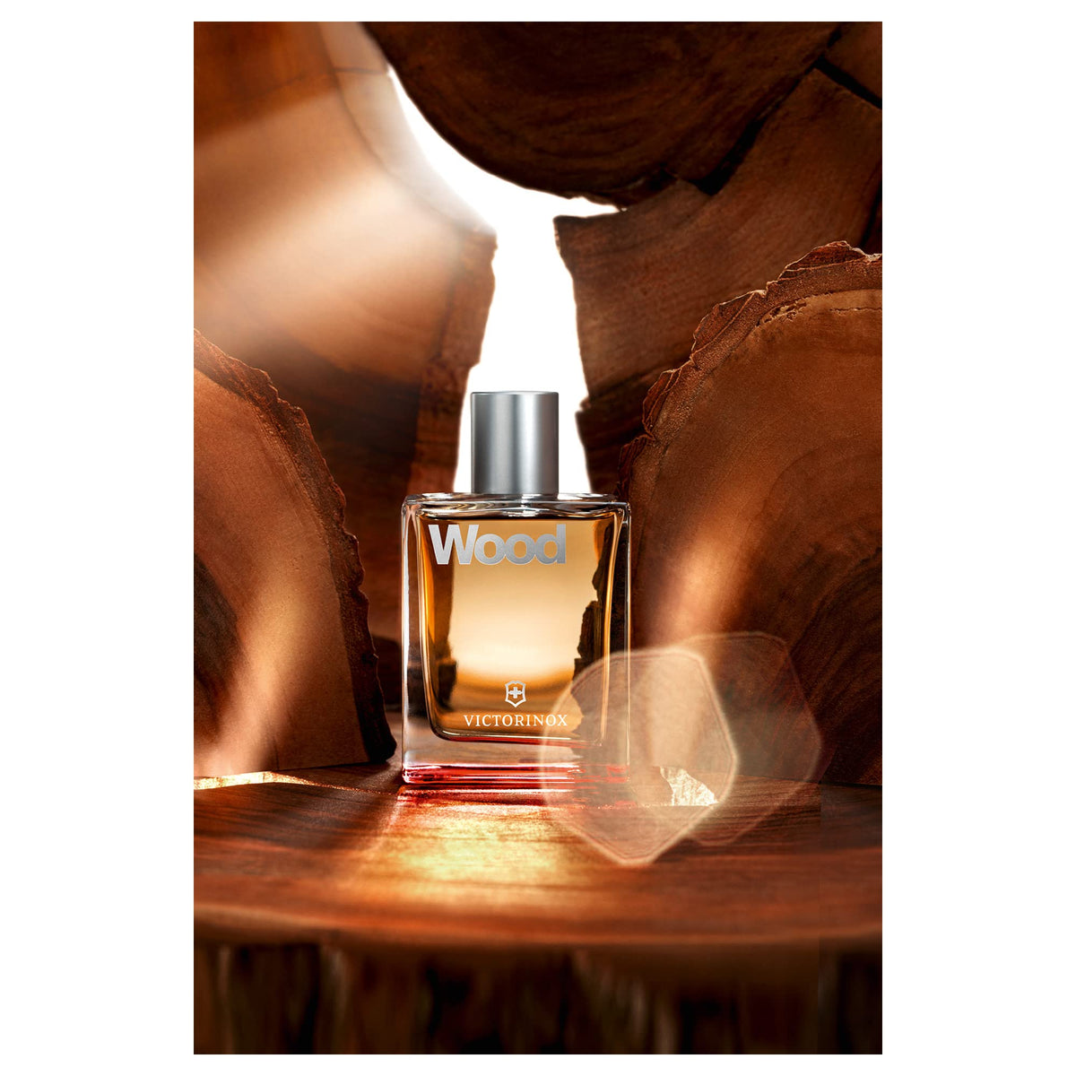 Victorinox Wood EDT engraved wood grain hints at premium craftsmanship.