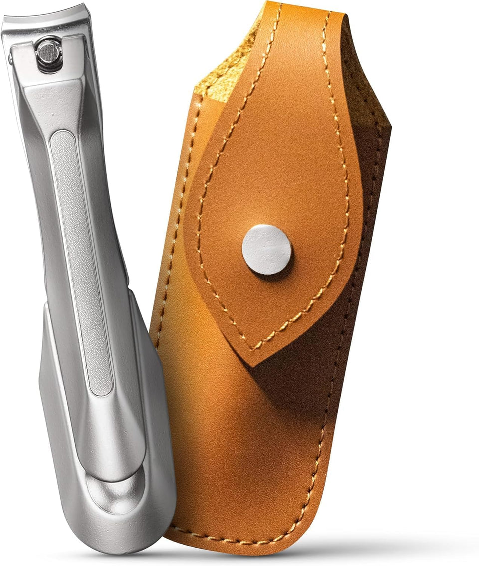 VIGORCRAFT nail clipper blade close-up showing a sharp, precise edge.