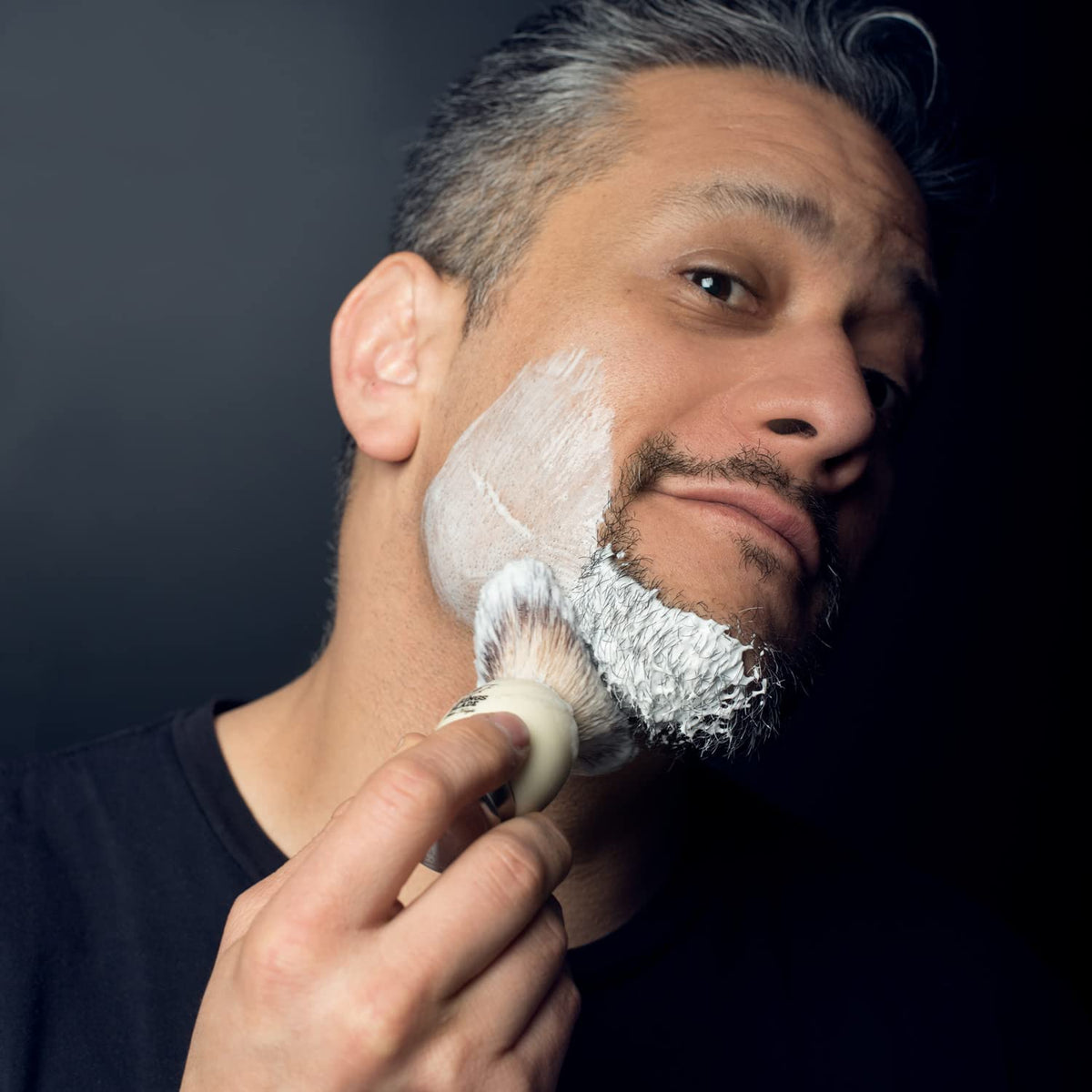 VIKINGS BLADE White Knight lather demo shows fast, foamy results for daily shaving.