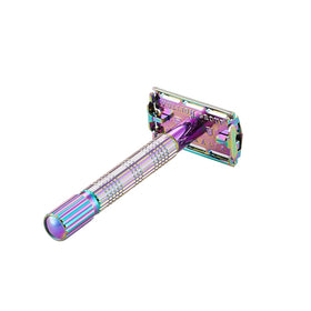 Gift-ready packaging for Vikings Blade Psyche razor
