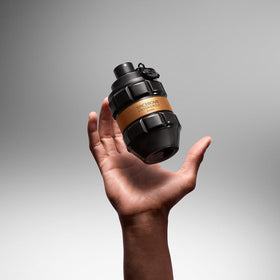 Viktor&Rolf Spicebomb Extreme spray action releasing vibrant notes