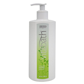 Vitabath Original Spring Green bottle delivering deep hydration.