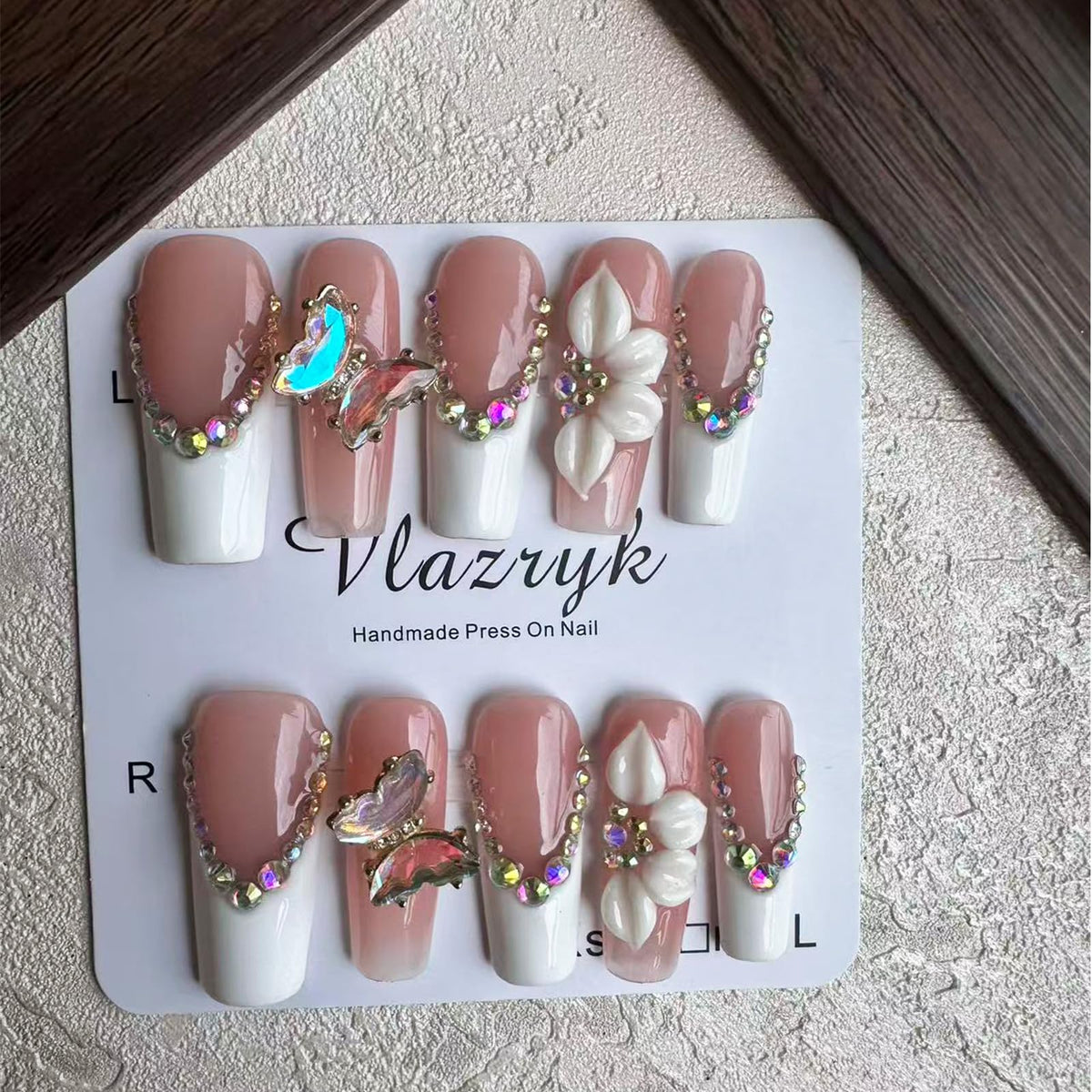 Vlazryk durable thick press-on nails withstand daily activities while preserving glamour.