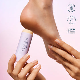 VOESH Moisturizing Heel Socks worn to lock in moisture for hydration