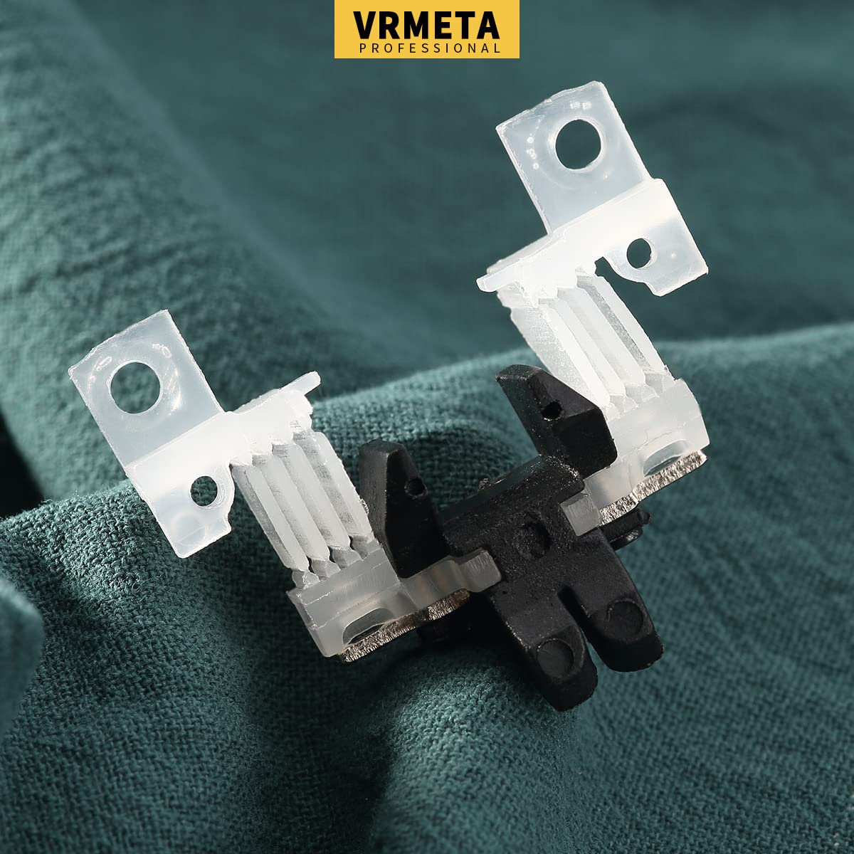 VRMETA easy installation for busy groomers reduces downtime during sessions.