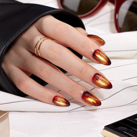 VSALON salon-finish nails in short almond shape with opaque gloss for professional appeal.