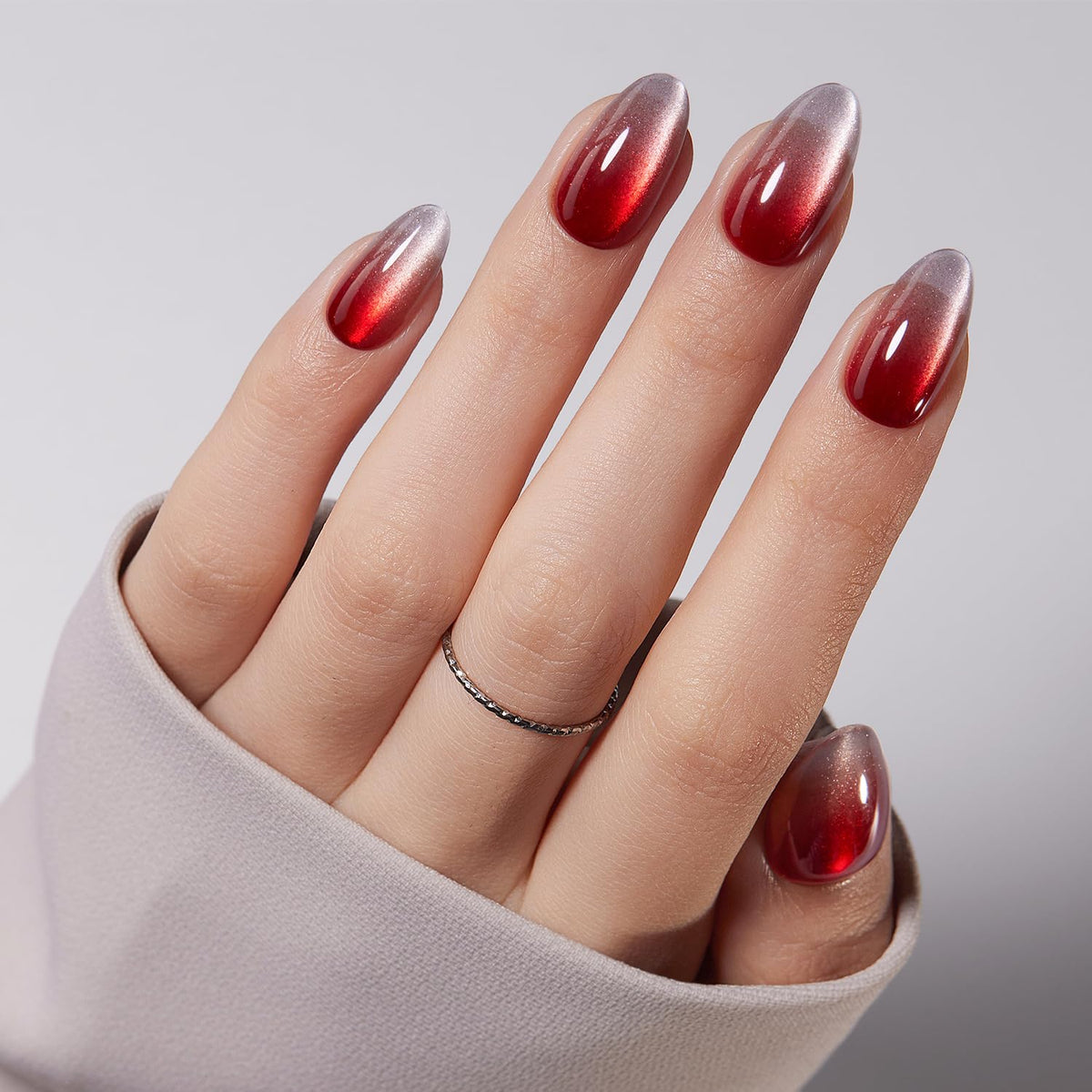 Salon-quality shine delivers a professional glossy finish.