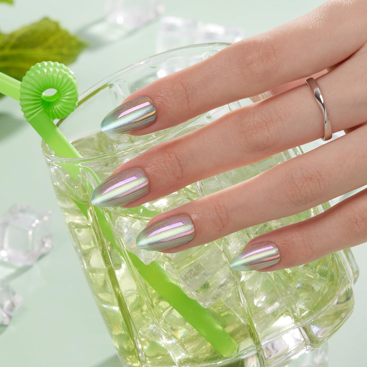 VSALON short almond press-on nails for quick chic upgrades.