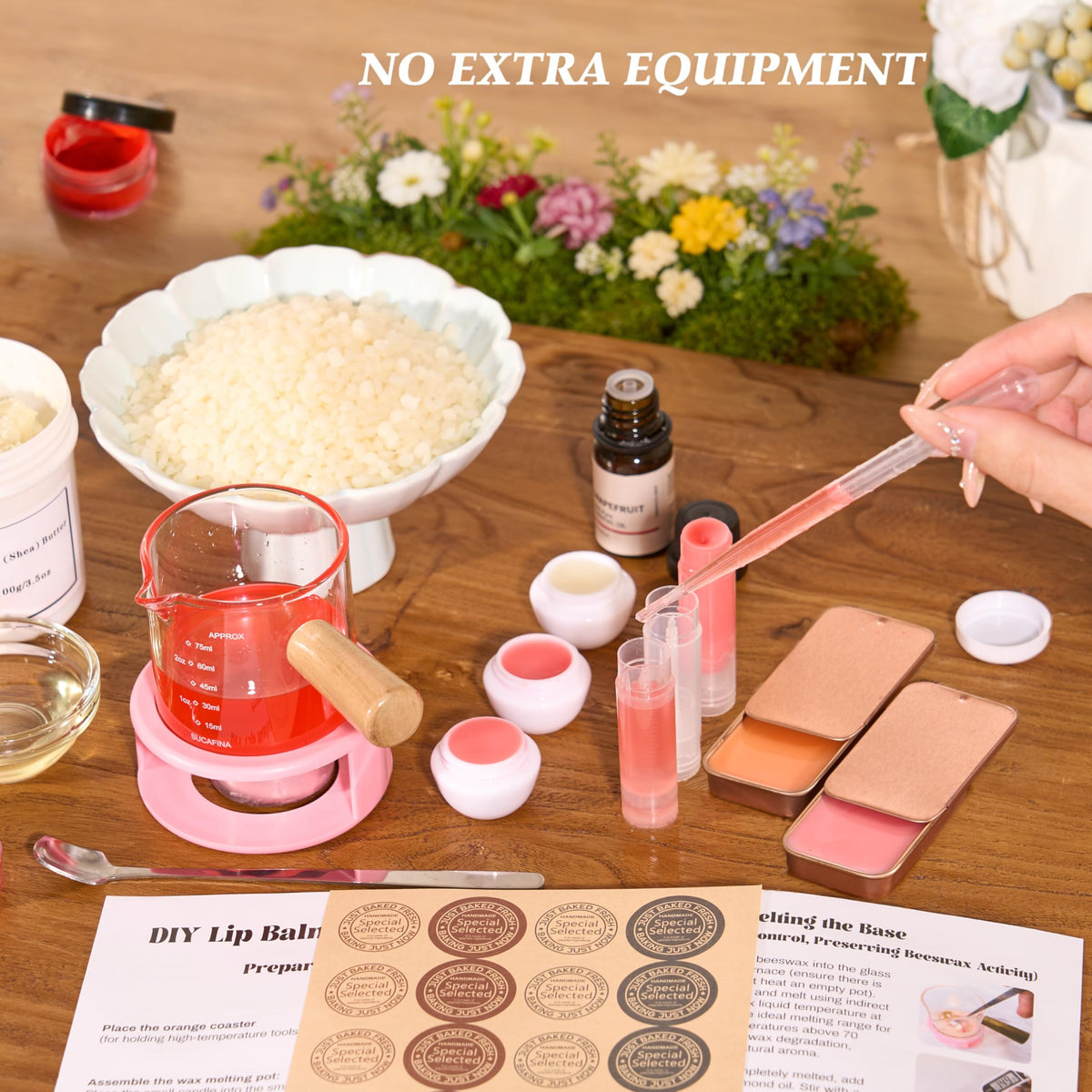 VUSIBA mica pigments add color accents to customize each tube.