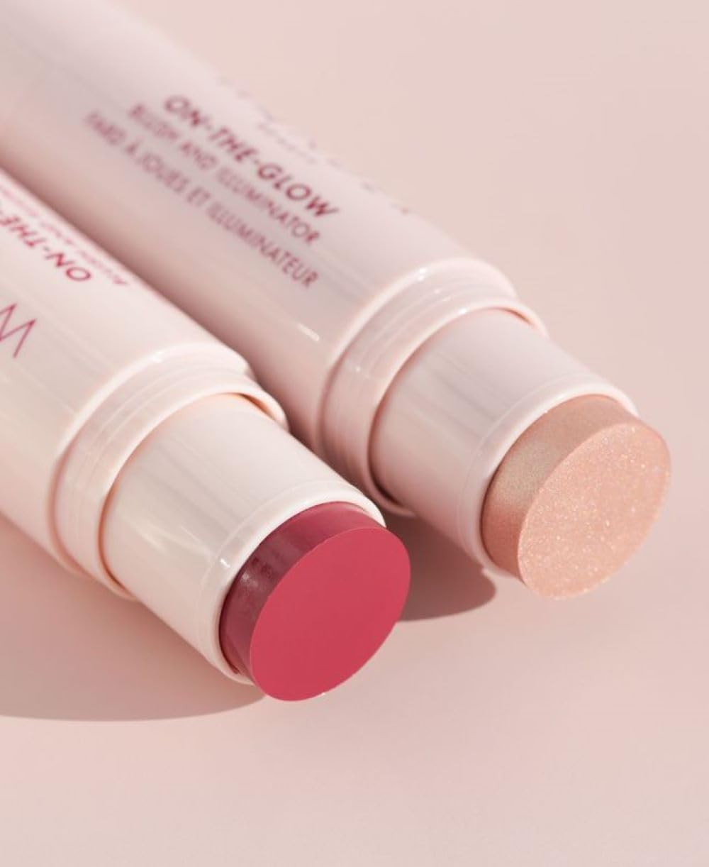 Wander Beauty On-the-Glow blush-illuminator Nude Glow swatches for subtle radiance and balanced glow.
