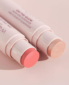 Wander Beauty On-the-Glow Nude Glow illuminator highlights facial contours softly.